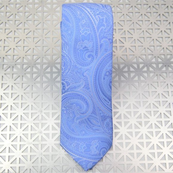 NWT 100% Silk MICHAEL KORS Petal Textured Tie - Picture 3 of 3